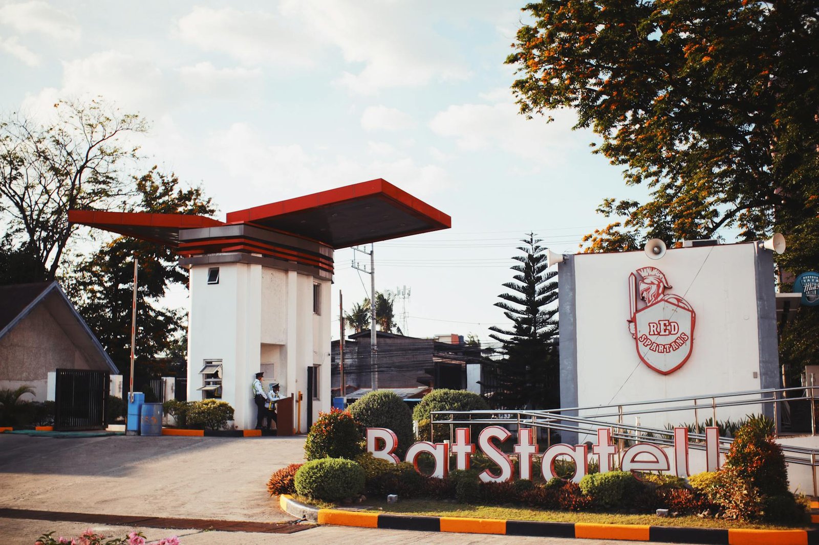 Foto kantor pos KC Gorontalo 96100