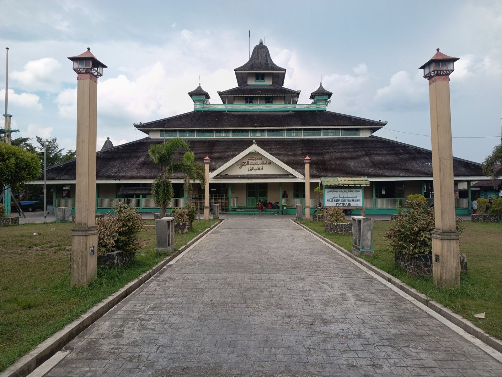 Foto Kantor Pos KCU Jambi 36000 depan bangunan